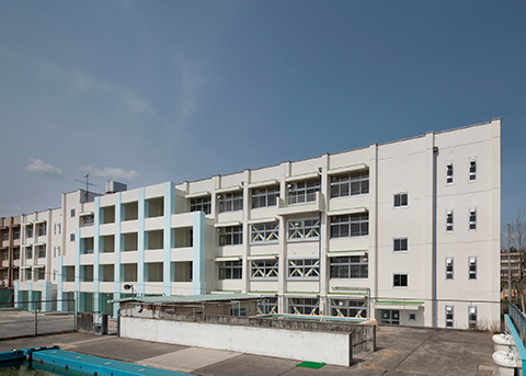 川西市立緑台小学校校舎棟耐震補強