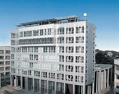 東北工業大学香澄町キャンパス9号館・10号館