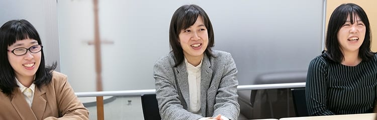 女性社員座談会の様子